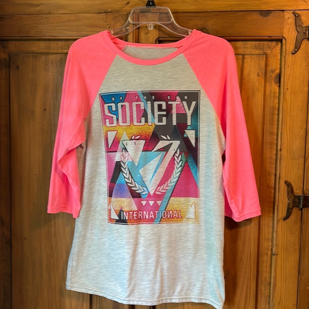 Women’s Three Quarter length Tee Size L
